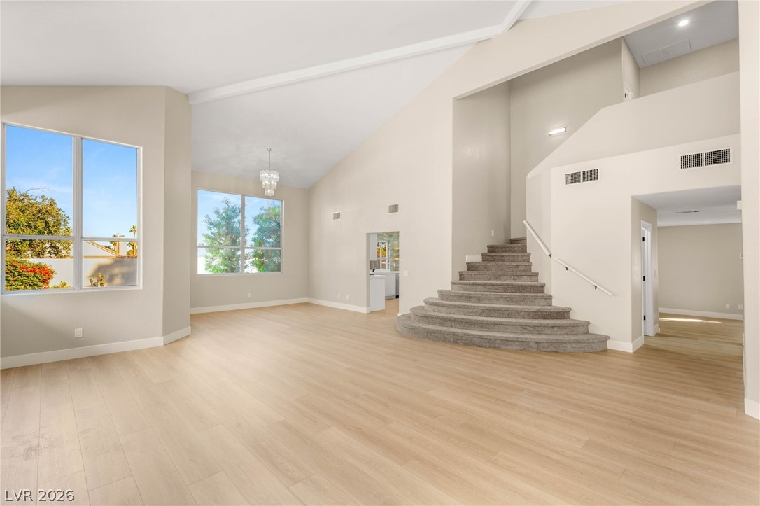 2104 Inverness Drive Property Photo 6