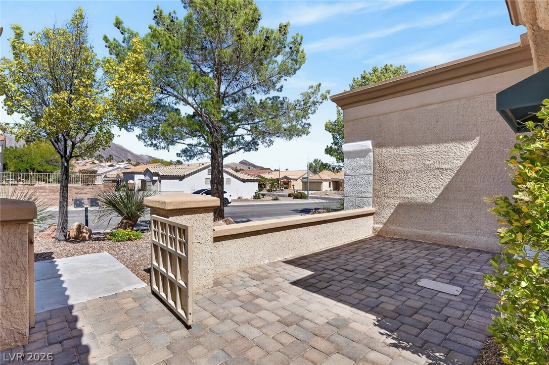 2116 Spring Water Drive Property Photo 8