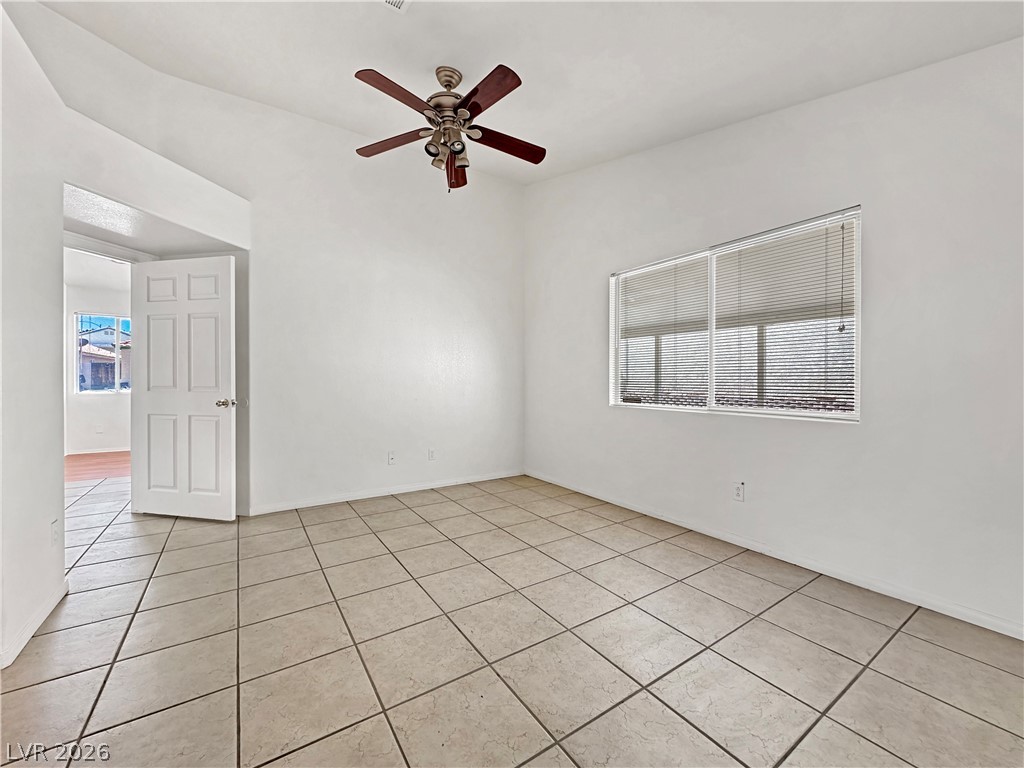 1001 Transom Drive Property Photo 14