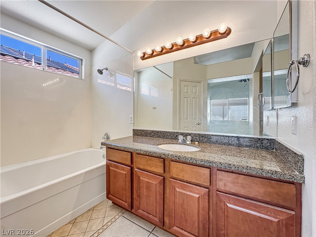 1001 Transom Drive Property Photo 15
