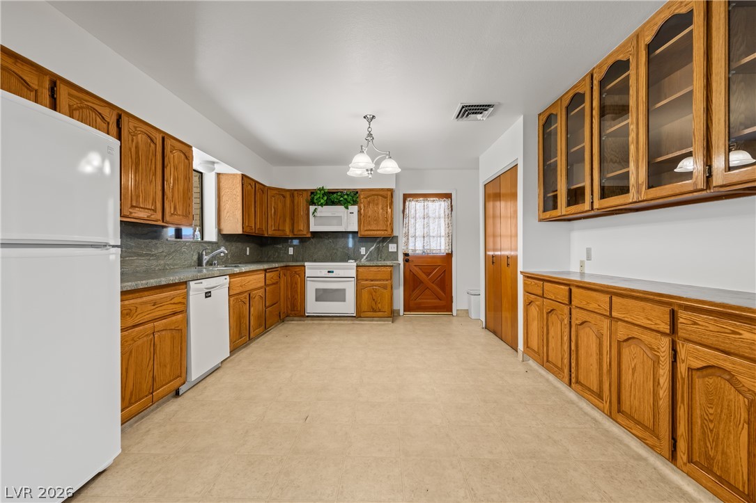1665 Whipple Avenue Property Photo 12