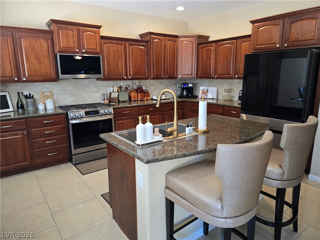 5992 Quintillion Avenue Property Photo 8