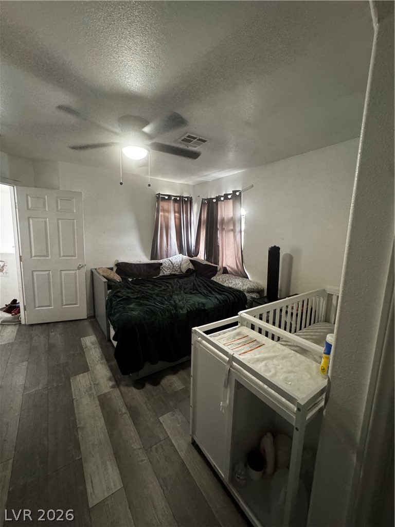 554 Roxella Lane B Property Photo 18