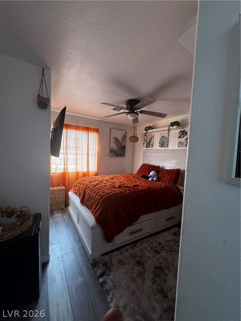 554 Roxella Lane B Property Photo 19