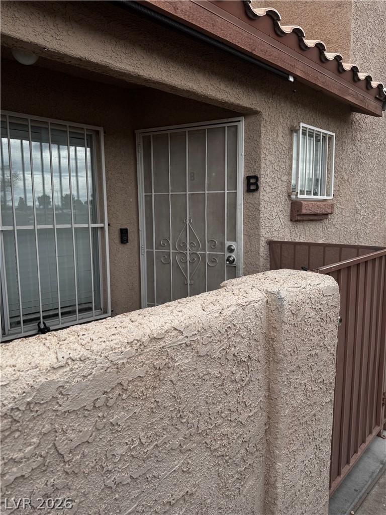 554 Roxella Lane B Property Photo 21
