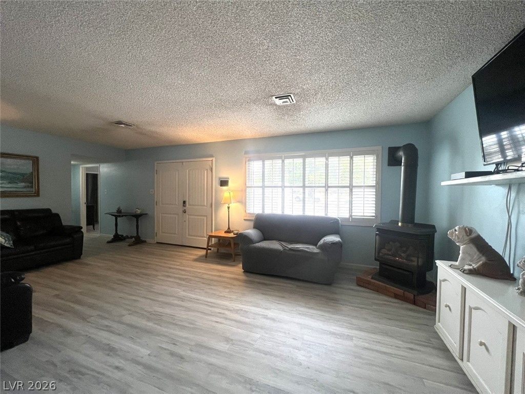 4937 Eugene Avenue Property Photo 3