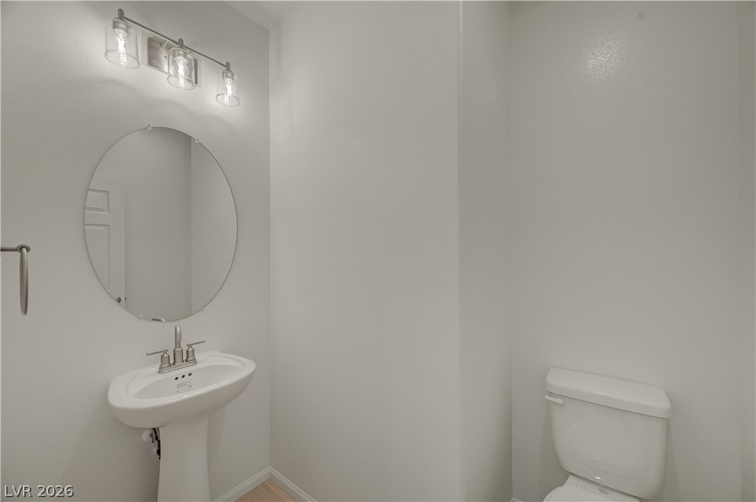 1021 Venice Avenue Property Photo 8