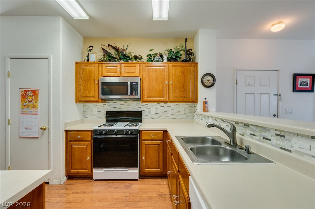 6549 Clara Bow Avenue 103 Property Photo 11