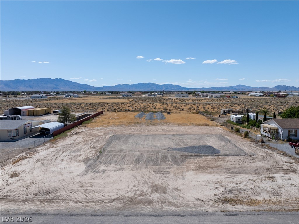 3360 Sagebrush Avenue Property Photo 2