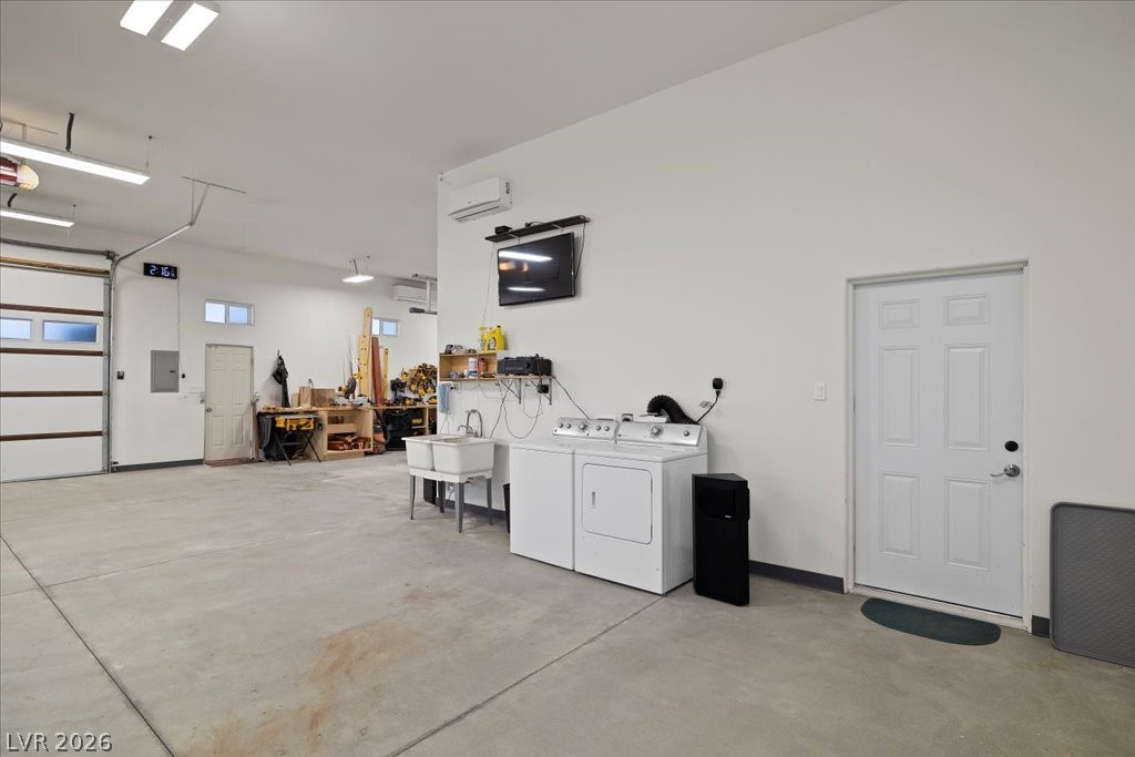 2590 Luke Street Property Photo 42