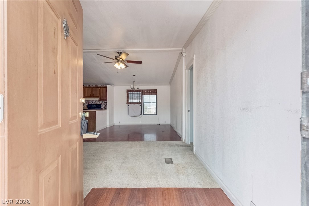 620 West Gretta Lane Property Photo 9