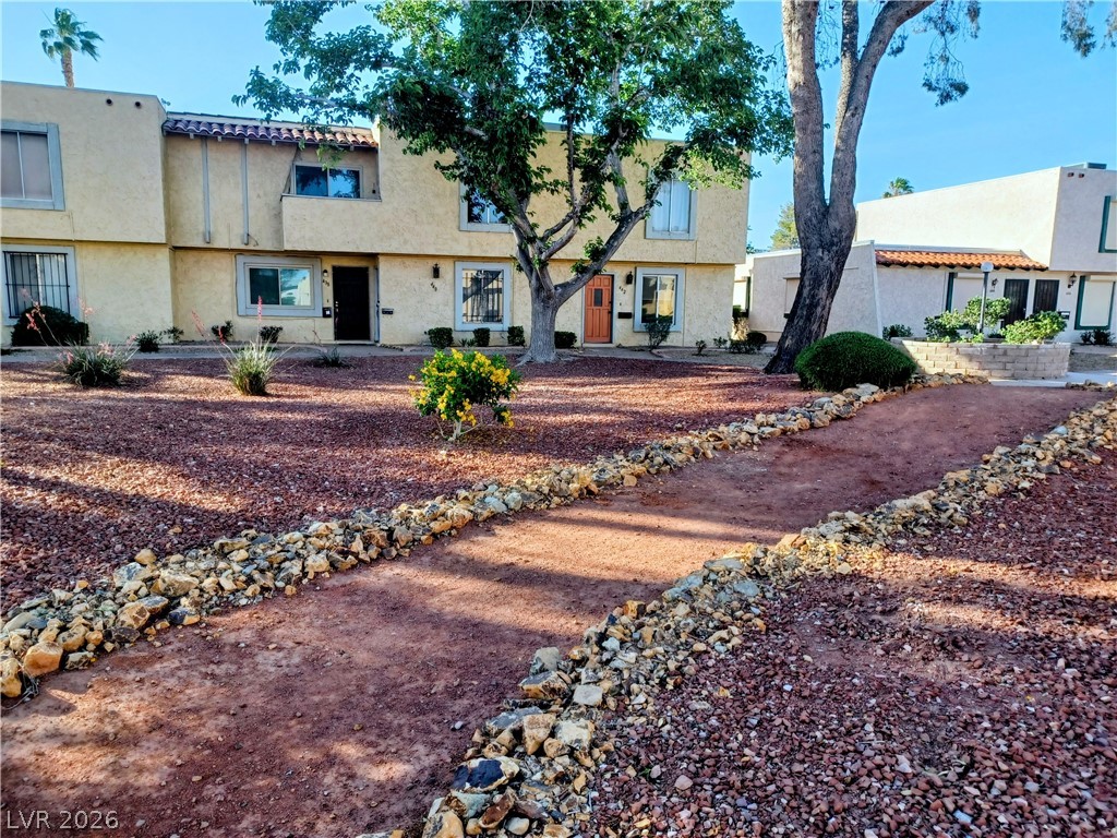 442 Las Casitas Way Property Photo 1