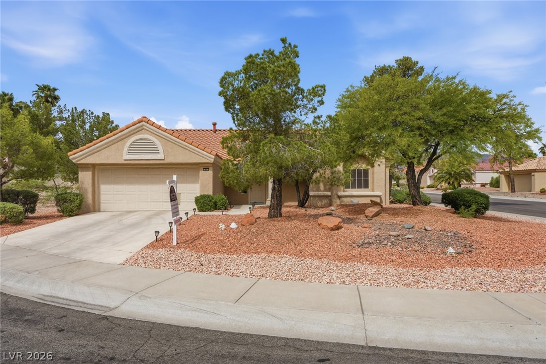 2809 Tumble Creek Court Property Photo 2