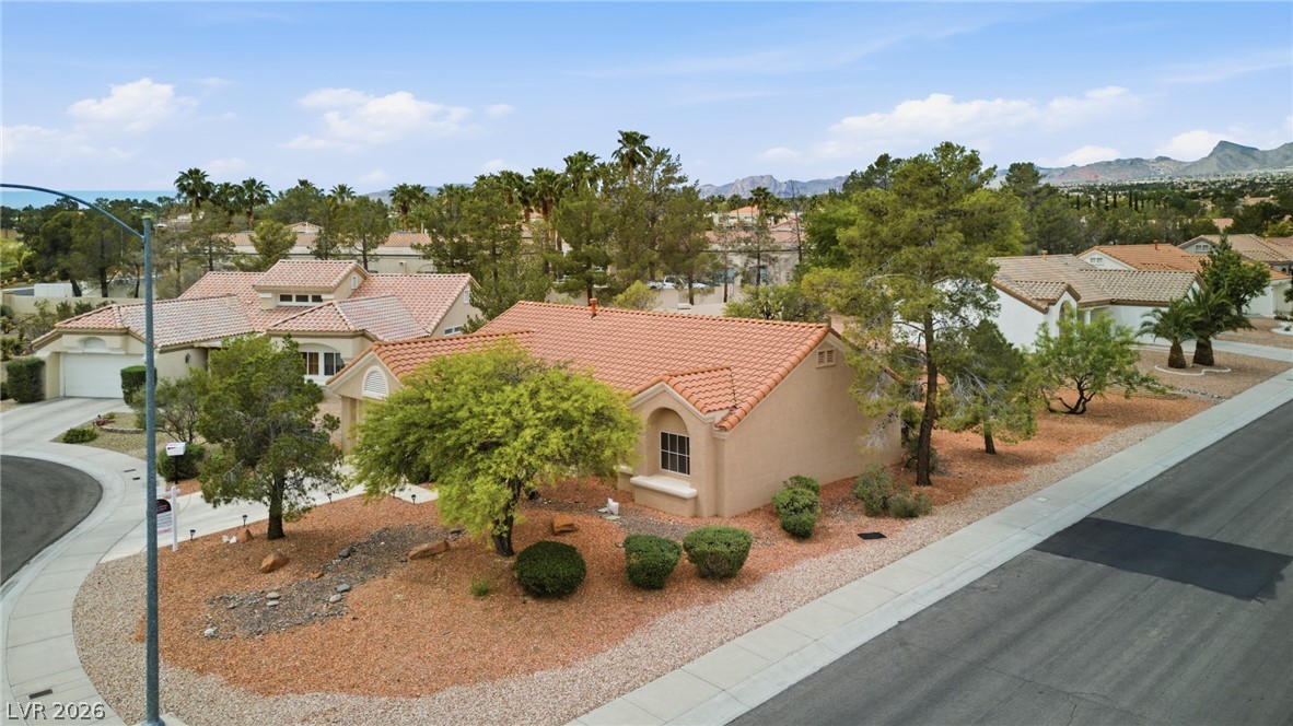 2809 Tumble Creek Court Property Photo 5