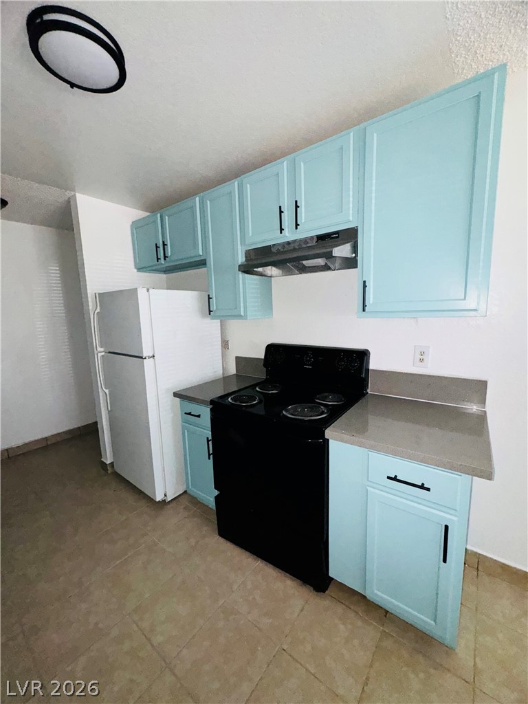 4581 Macher Way C Property Photo 4