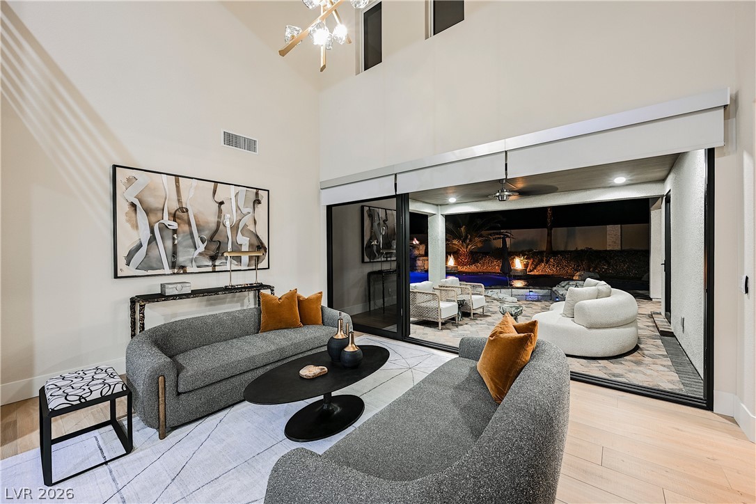 6055 Gabrielle Carol Court Property Photo 12