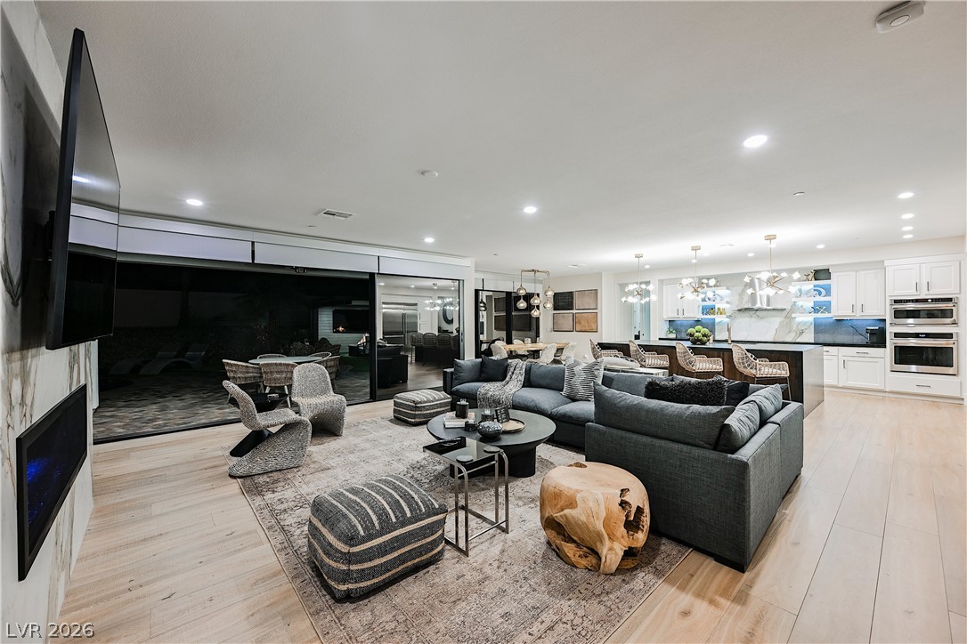 6055 Gabrielle Carol Court Property Photo 14