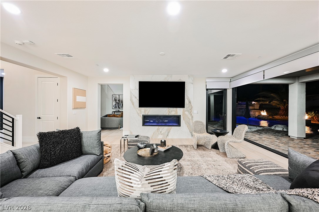 6055 Gabrielle Carol Court Property Photo 16
