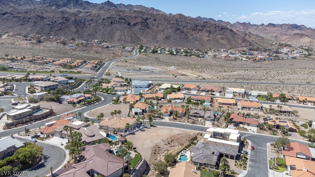 929 Vista Lago Way Property Photo 10
