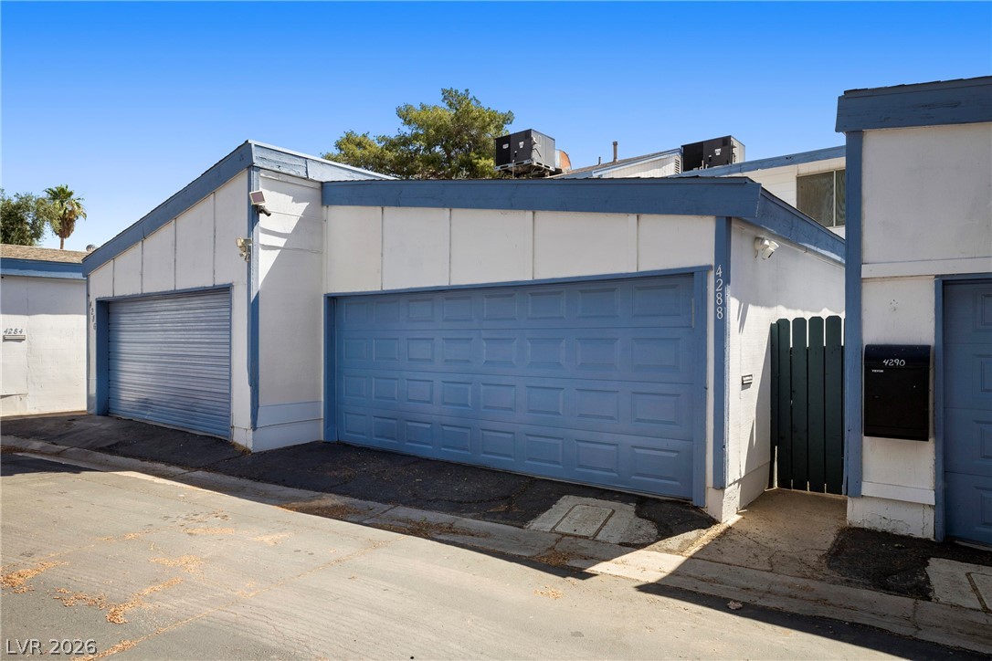 4288 Kona Coast Way Property Photo 27