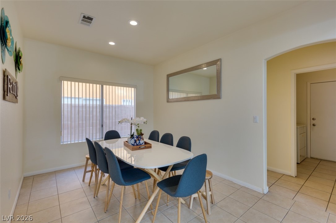 7886 Blue Brook Drive Property Photo 12