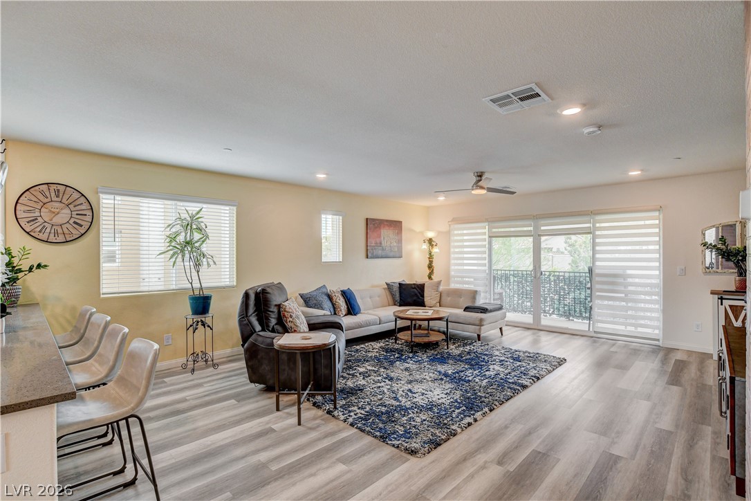 3715 Brilliant Sunset Street Property Photo 6