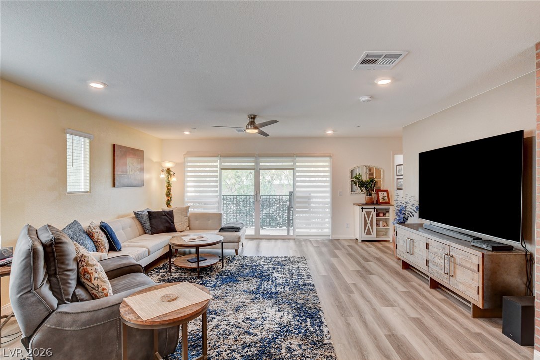 3715 Brilliant Sunset Street Property Photo 9