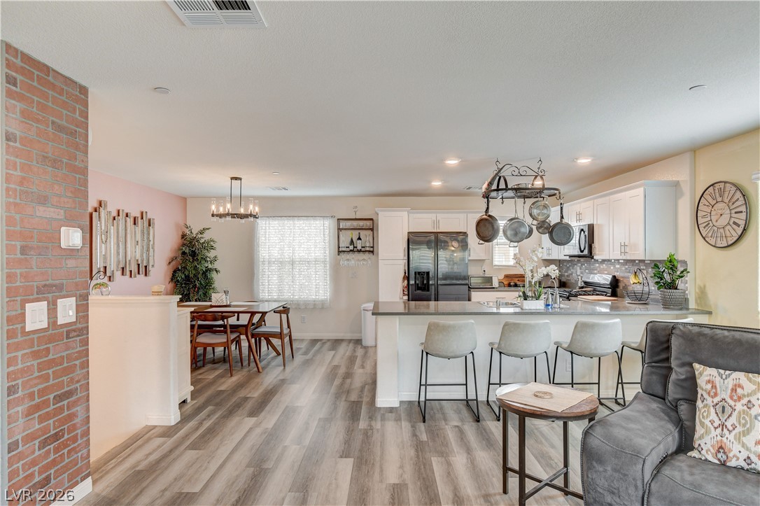 3715 Brilliant Sunset Street Property Photo 10