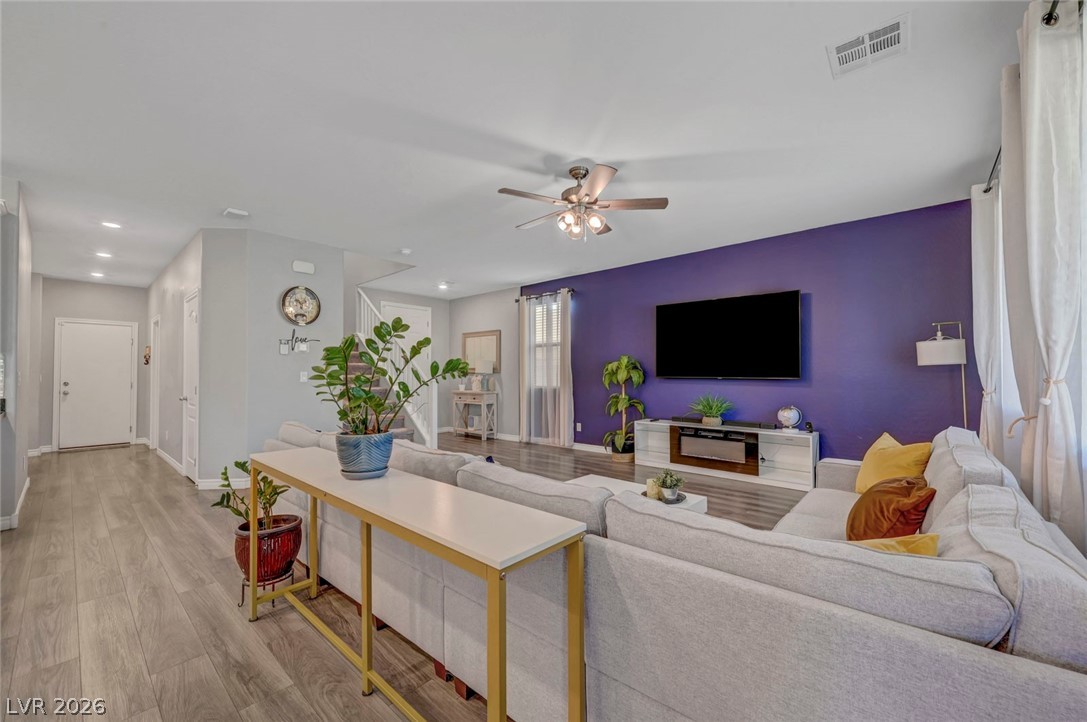 12321 Silvana Street Property Photo 11