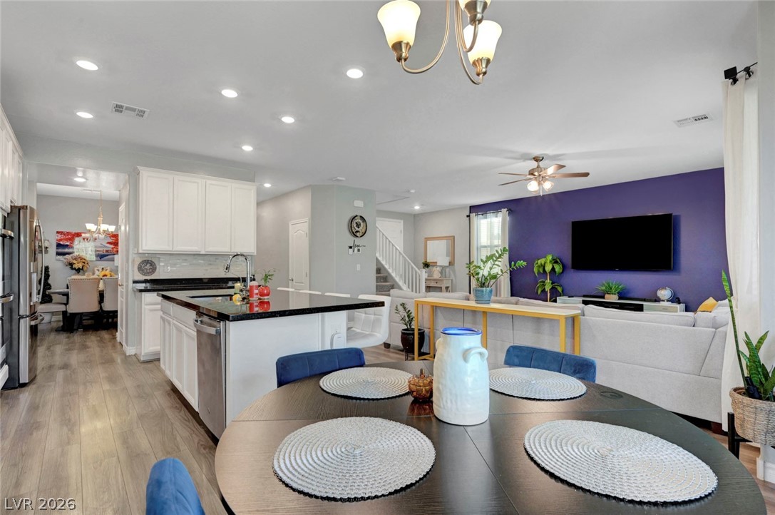12321 Silvana Street Property Photo 15