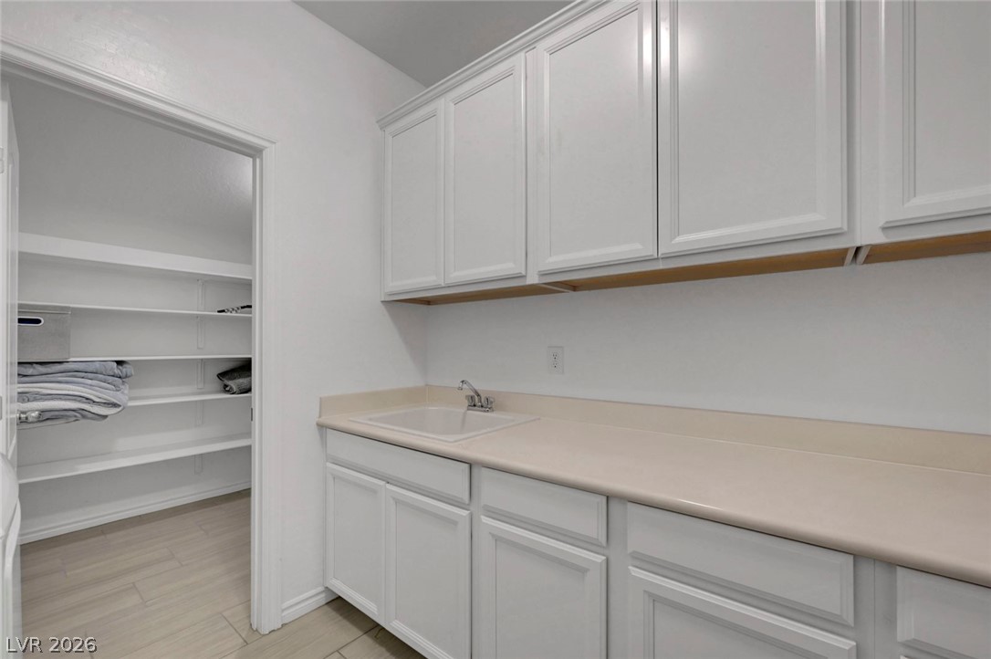 12321 Silvana Street Property Photo 54