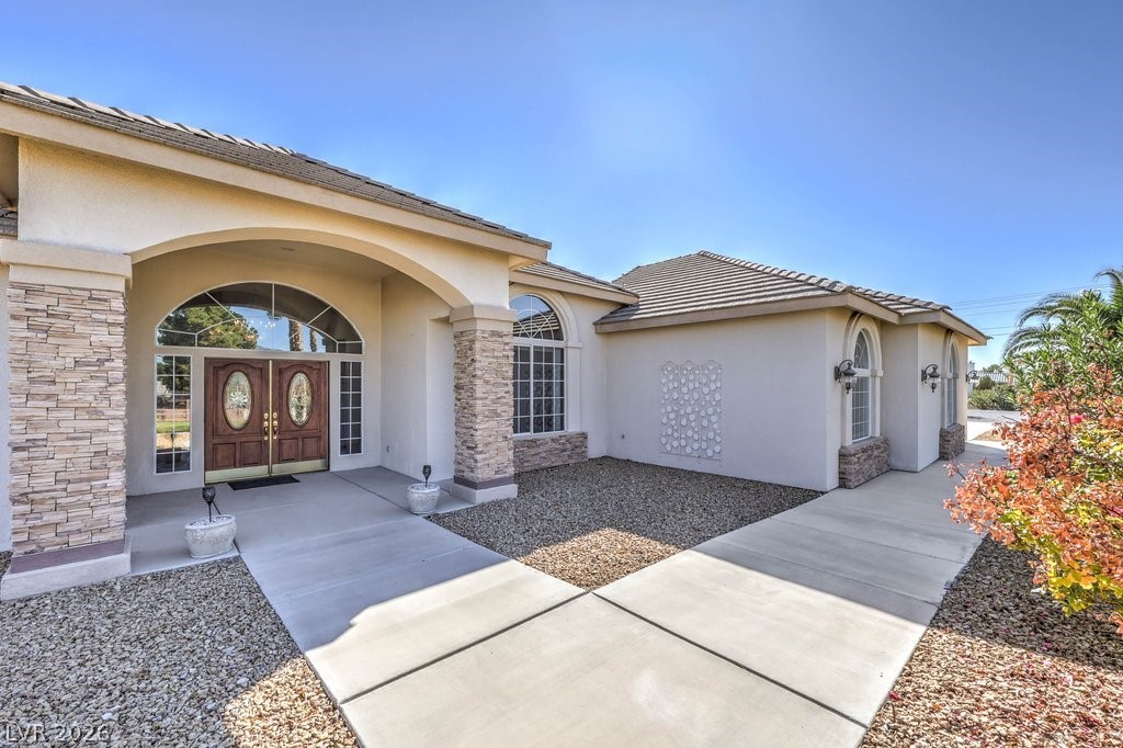 2851 Winchester Avenue Property Photo 3