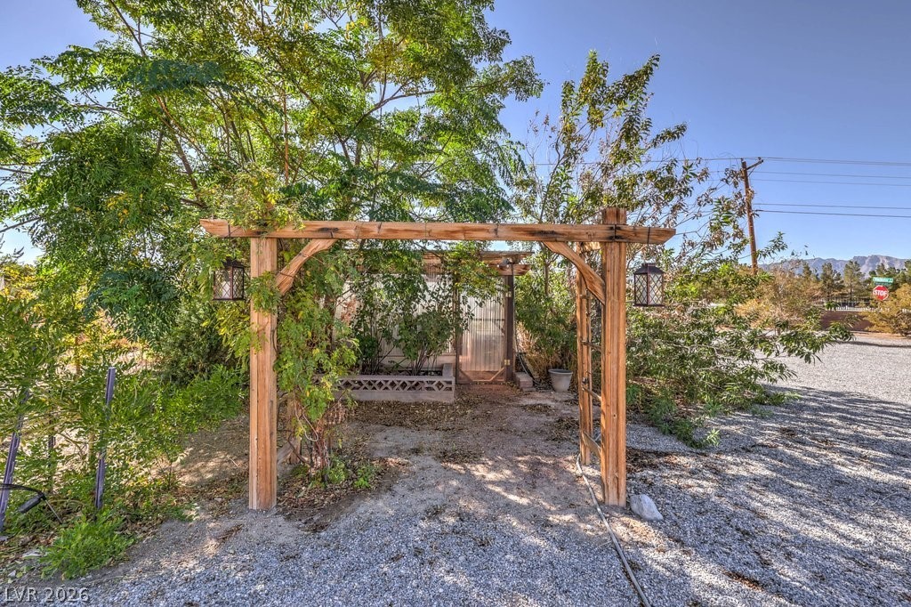 2851 Winchester Avenue Property Photo 68