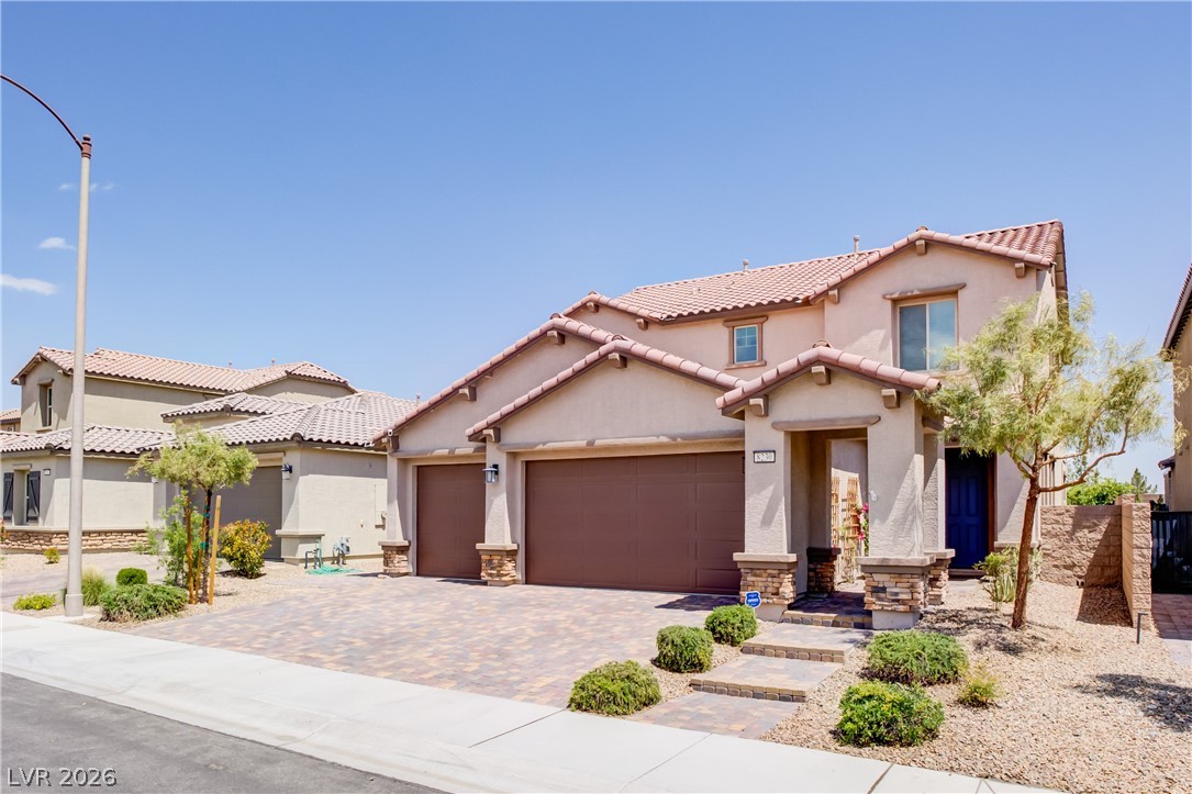 8230 Skye Struck Drive Property Photo 2