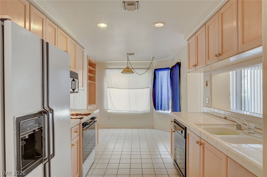 7637 Valley Green Drive 101 Property Photo 12