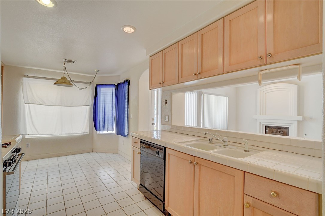 7637 Valley Green Drive 101 Property Photo 14