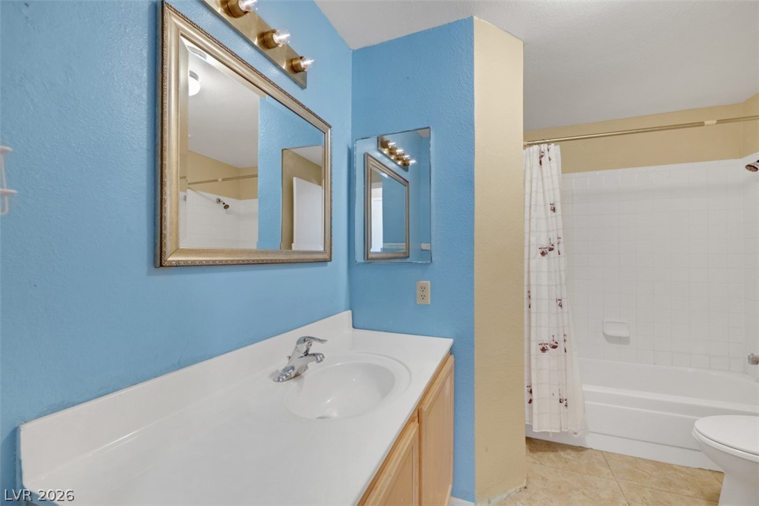 1005 Brookside Court Property Photo 8
