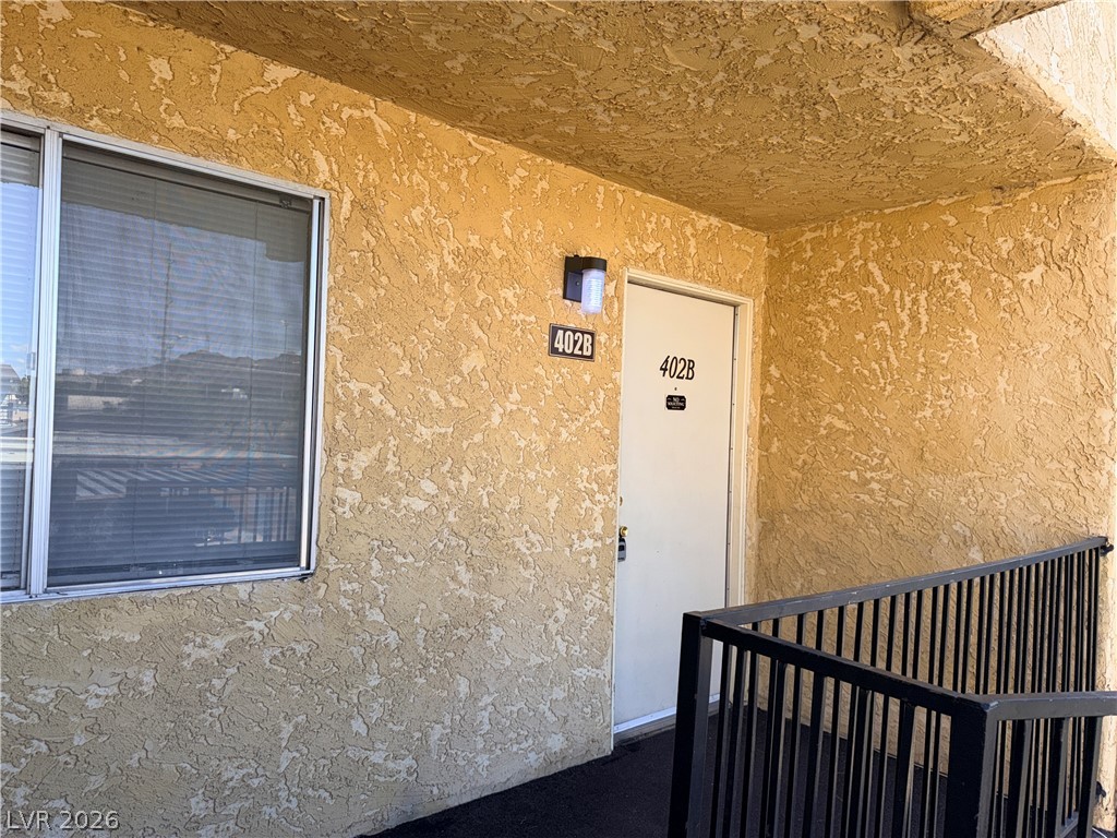 1303 Darlene Way 402B Property Photo 1