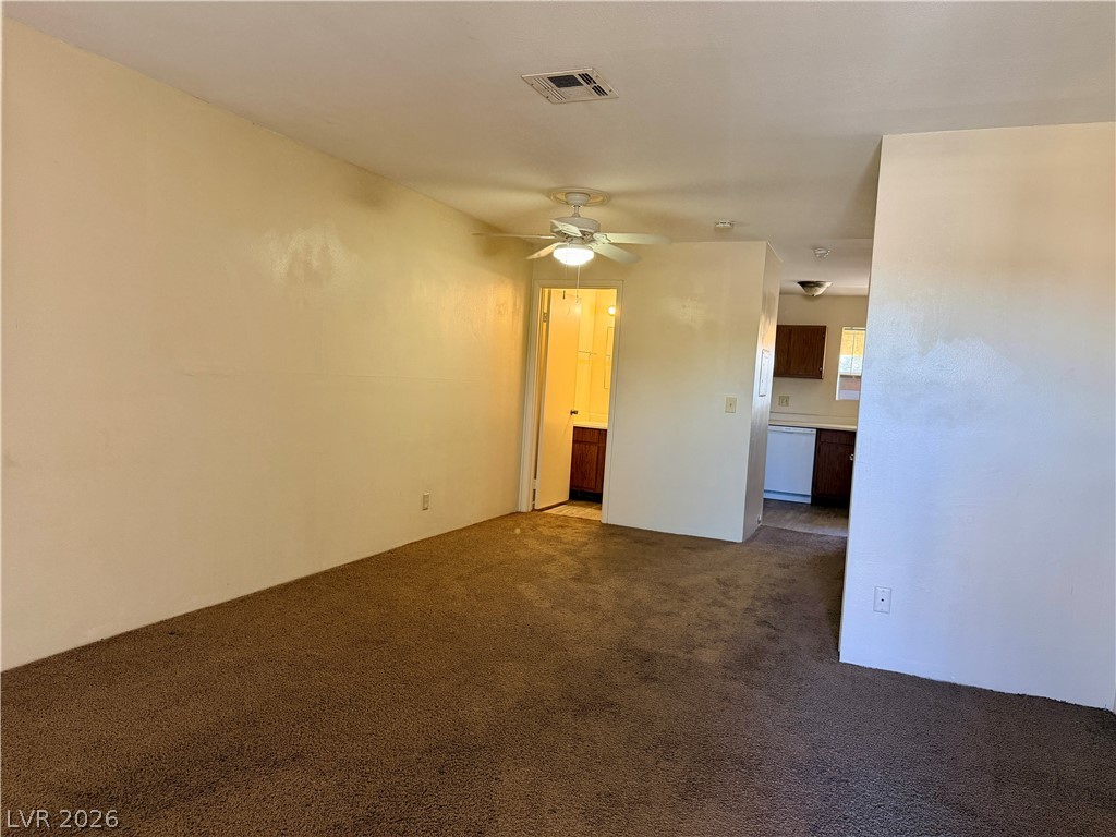 1303 Darlene Way 402b Property Photo 6