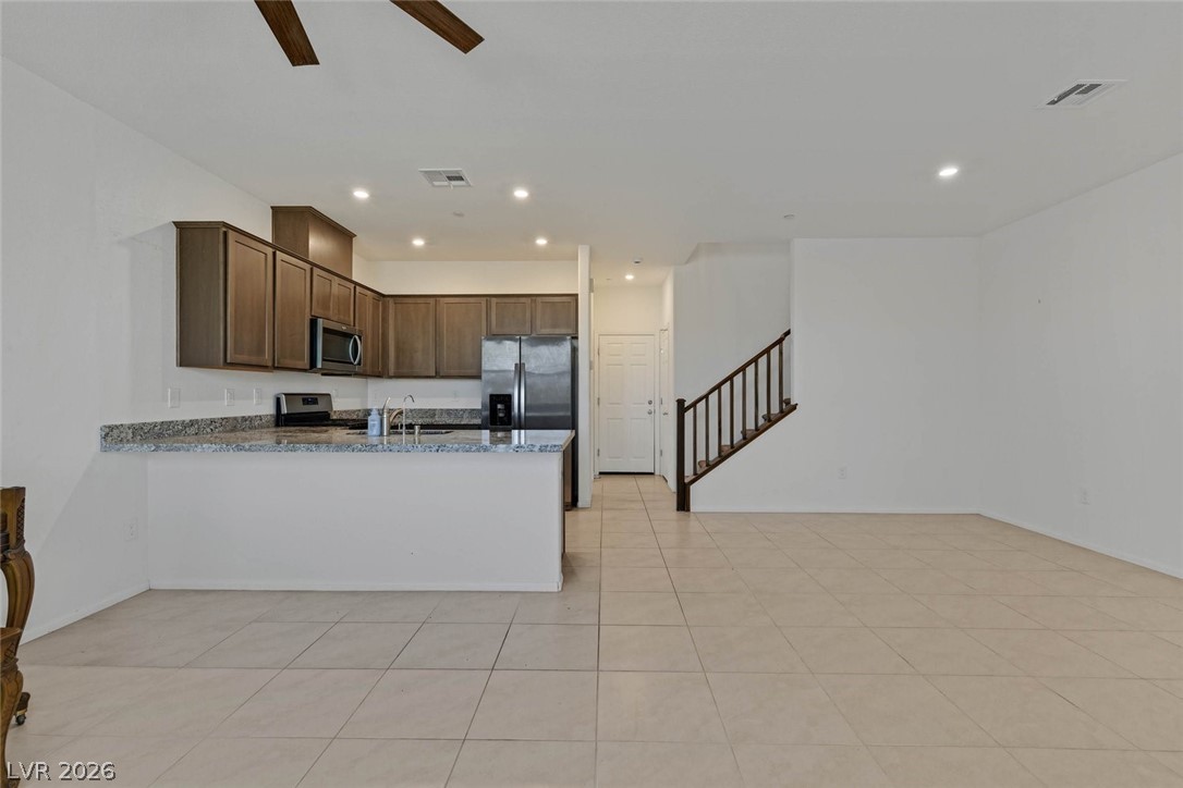 528 Ylang Place Property Photo 2