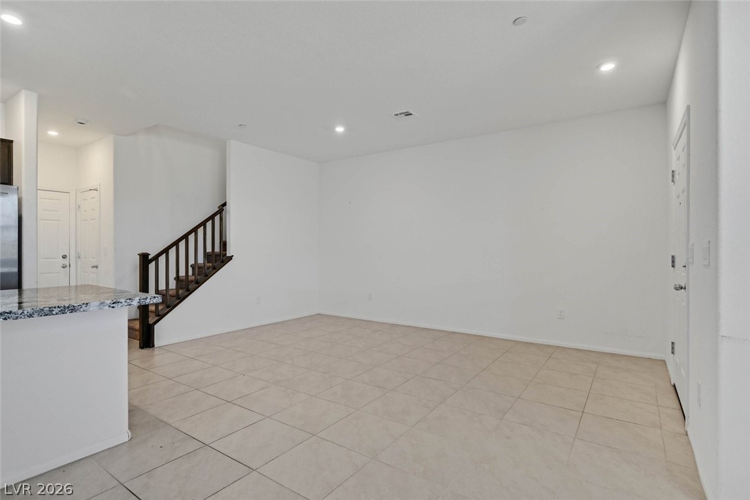 528 Ylang Place Property Photo 6