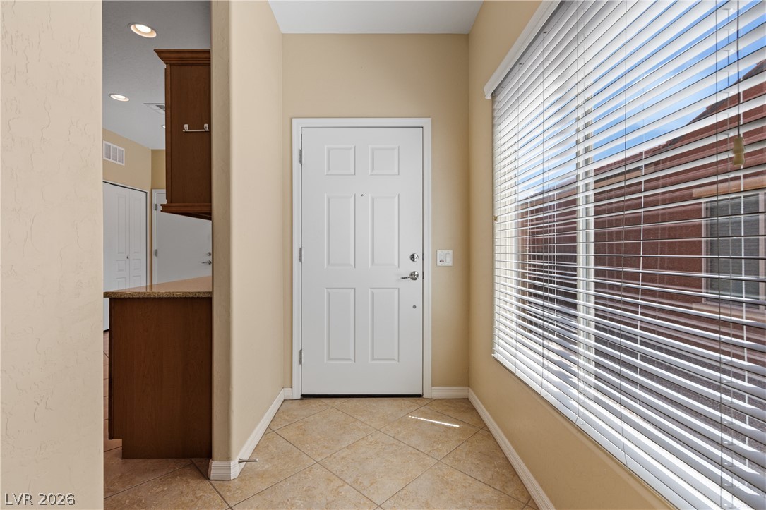 1498 Cougar Court Property Photo 2