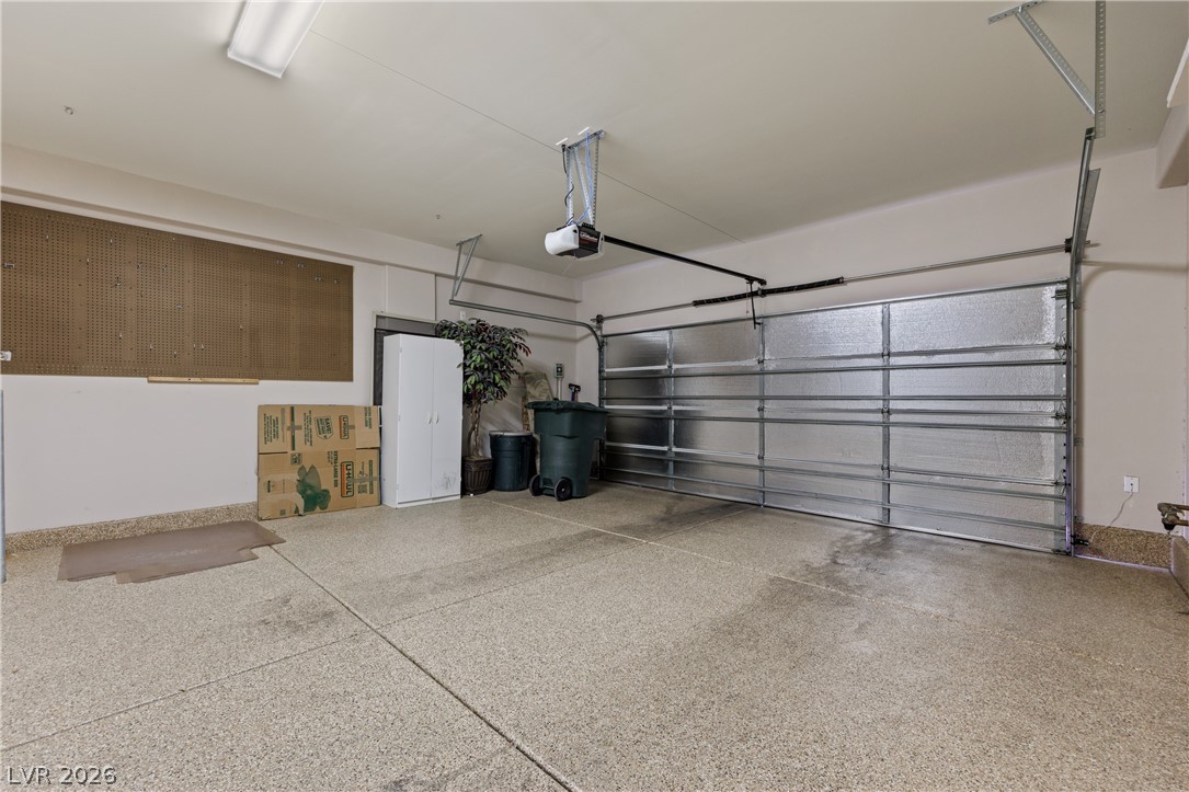 1498 Cougar Court Property Photo 12