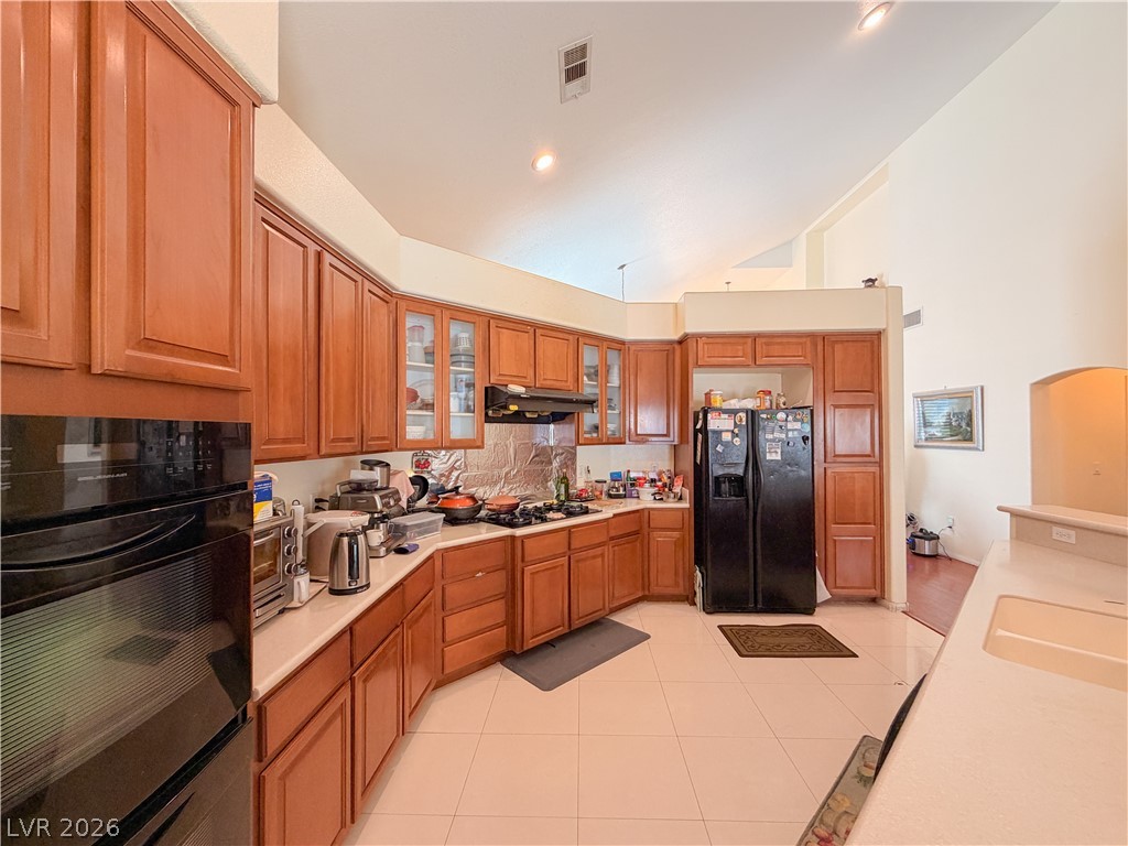 230 Whitly Bay Avenue Property Photo 16
