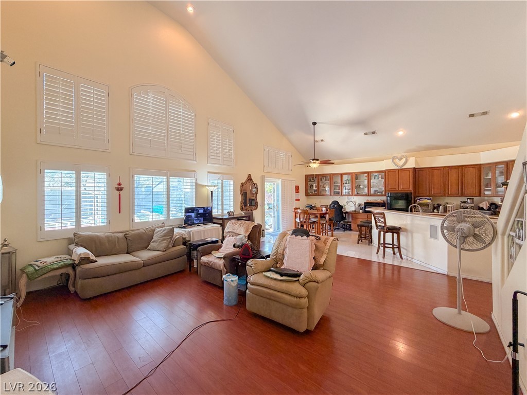230 Whitly Bay Avenue Property Photo 20