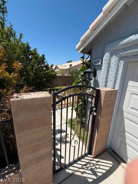 5033 Crystal Breeze Lane Property Photo 2