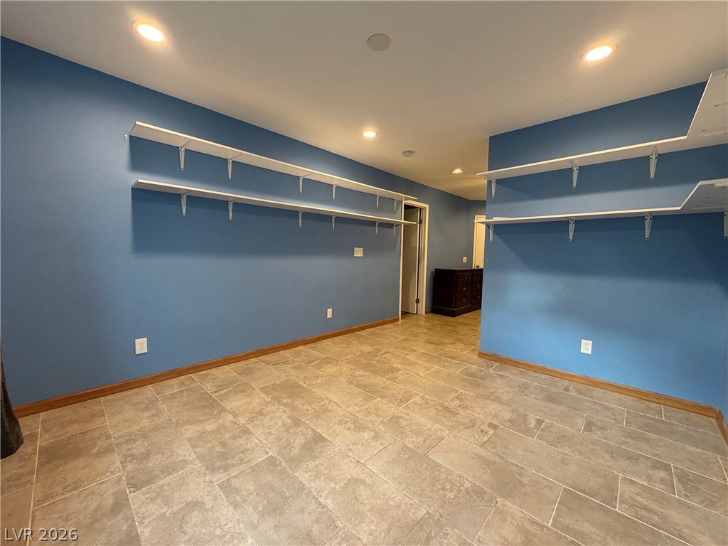 5033 Crystal Breeze Lane Property Photo 14