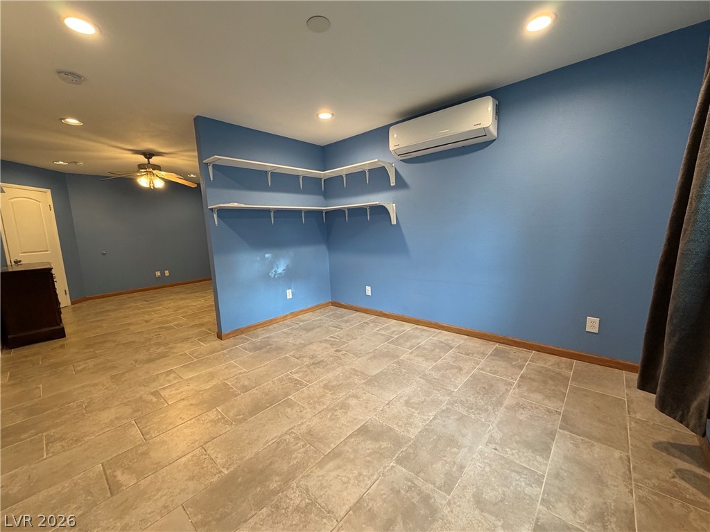 5033 Crystal Breeze Lane Property Photo 15