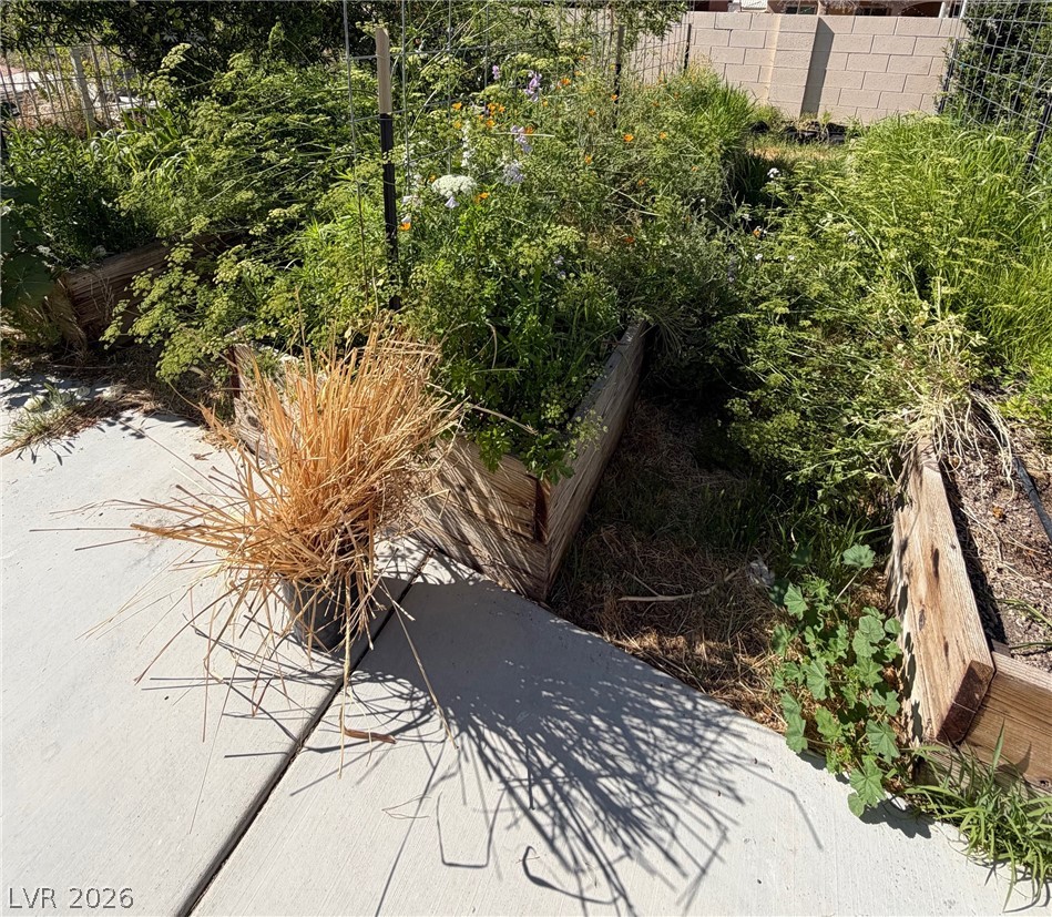 5033 Crystal Breeze Lane Property Photo 38