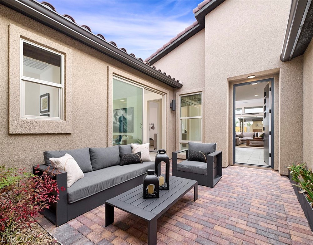 10301 Grey Poplar Court Property Photo 3